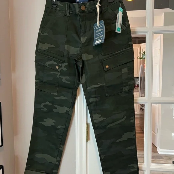 Democracy ab solution utility roll cuff pants size 6 NWT - Picture 2 of 10